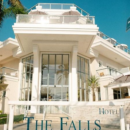 גוארויה The Falls Hotel מראה חיצוני תמונה
