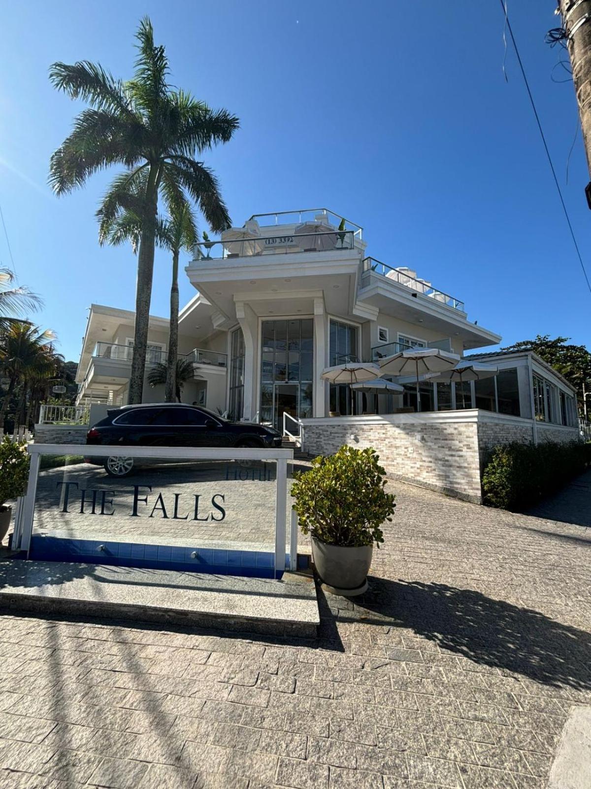 גוארויה The Falls Hotel מראה חיצוני תמונה