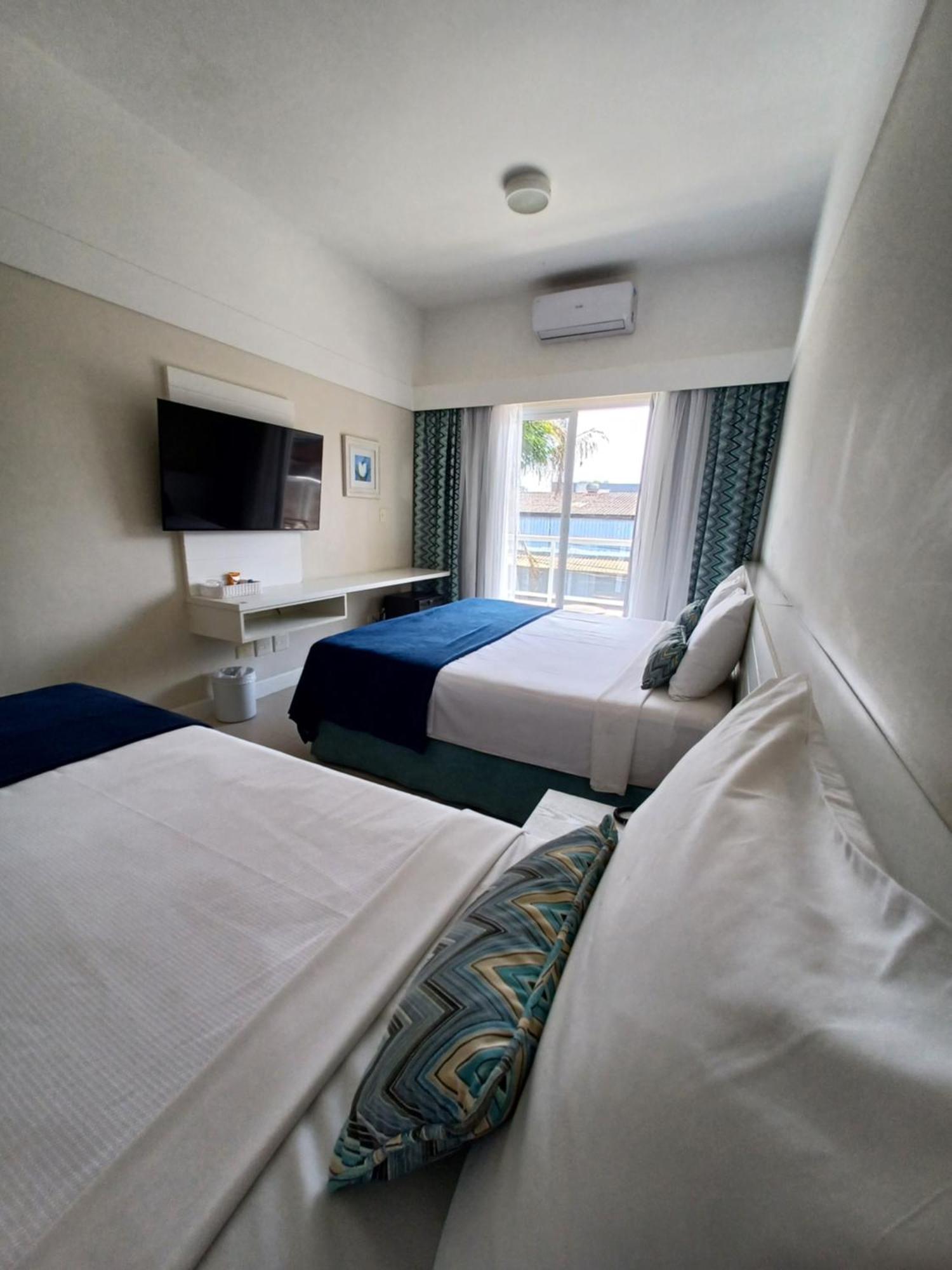 גוארויה The Falls Hotel מראה חיצוני תמונה