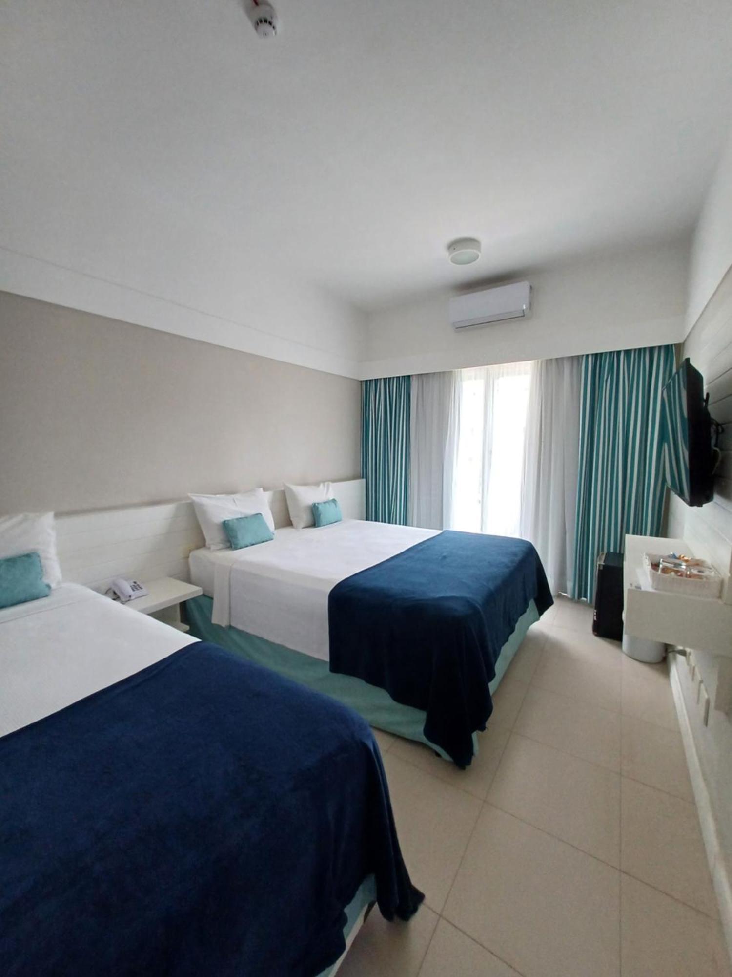 גוארויה The Falls Hotel מראה חיצוני תמונה