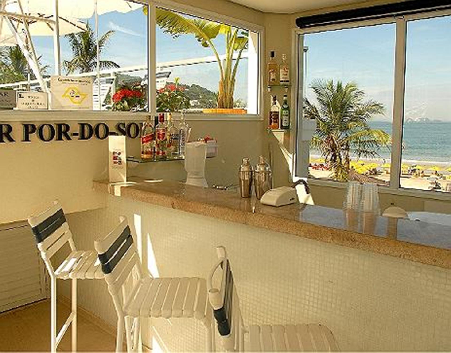גוארויה The Falls Hotel מראה חיצוני תמונה